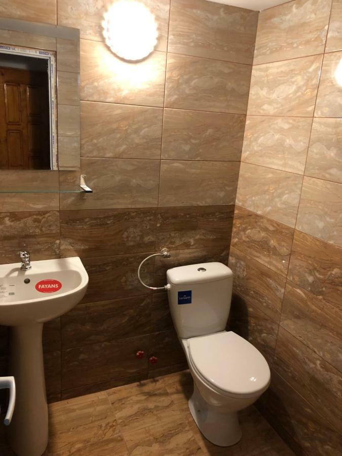 Pension Amira Костинешти Экстерьер фото