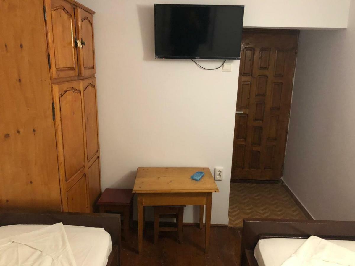 Pension Amira Костинешти Экстерьер фото