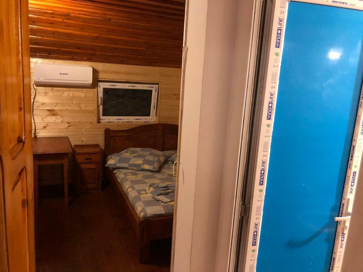 Pension Amira Костинешти Экстерьер фото
